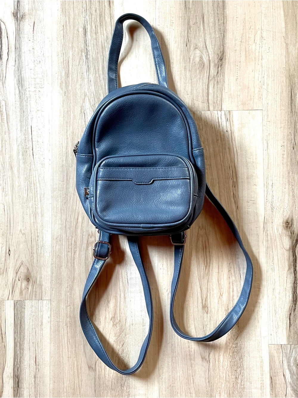Loume Compact Pearly Blue Faux Leather Mini Backpack